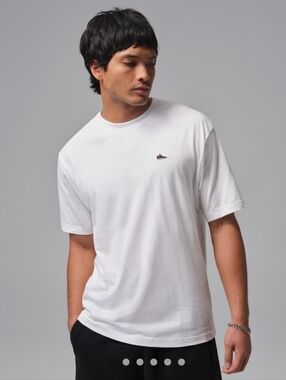 Nike Jordan Men's Sneaker Patch T-Shirt MEDIUM NWT